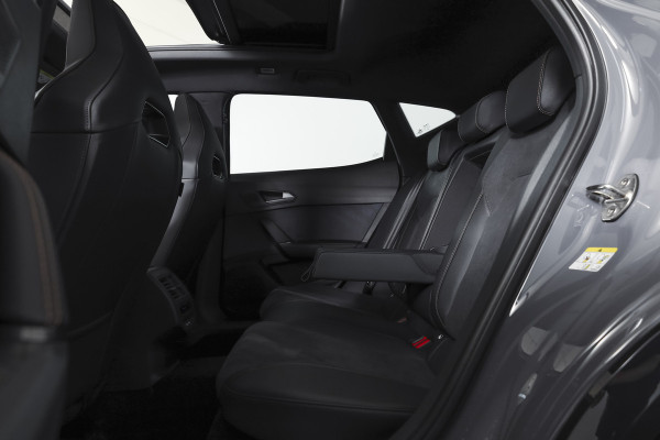 CUPRA Formentor 1.5 TSI e-Hybrid 272 PK VZ Performance | S/k-panodak | Adapt. Cruise | Memory | Stoel-+Stuurverw. | 360 Camera | Dig. Cockpit | NAV + App. Connect | ECC | Elek. Klep | LM 19" | 7365