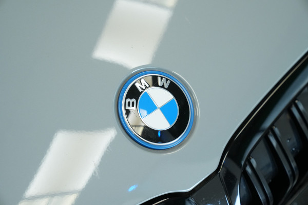 BMW 3 Serie Touring 320e Panoramadak PDC ACC HI-FI M Sport Trekhaak 24 Maanden garantie* (Vraag naar de voorwaarden)