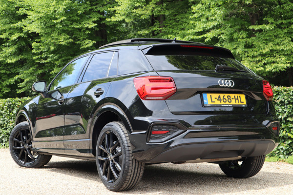 Audi Q2 30 TFSI | Black Edition | Panoramadak | Virtual cockpit |