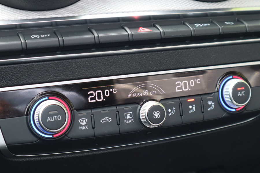 Audi Q2 30 TFSI | Black Edition | Panoramadak | Virtual cockpit |