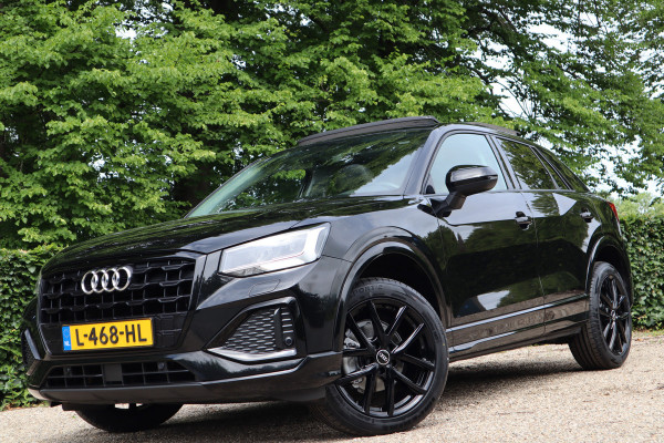 Audi Q2 30 TFSI | Black Edition | Panoramadak | Virtual cockpit |