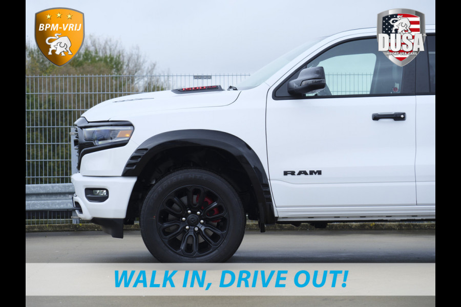 Dodge Ram 1500 | Limited | 5.7 V8 | HEMI | Night Edition | Panorama dak  | Luchtvering | BPM-VRIJ | Bright white Getoonde accessoires zijn verkrijgbaar tegen meerprijs