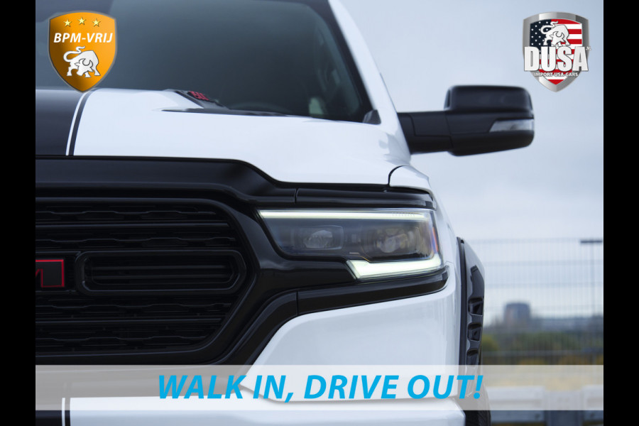 Dodge Ram 1500 | Limited | 5.7 V8 | HEMI | Night Edition | Panorama dak  | Luchtvering | BPM-VRIJ | Bright white Getoonde accessoires zijn verkrijgbaar tegen meerprijs
