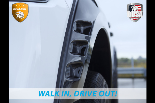 Dodge Ram 1500 | Limited | 5.7 V8 | HEMI | Night Edition | Panorama dak  | Luchtvering | BPM-VRIJ | Bright white Getoonde accessoires zijn verkrijgbaar tegen meerprijs