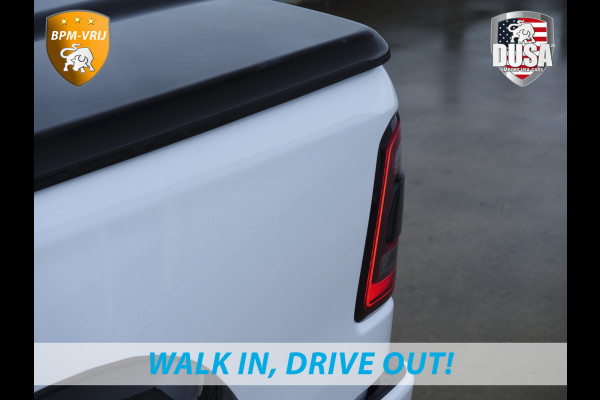 Dodge Ram 1500 | Limited | 5.7 V8 | HEMI | Night Edition | Panorama dak  | Luchtvering | BPM-VRIJ | Bright white Getoonde accessoires zijn verkrijgbaar tegen meerprijs