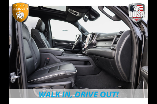 Dodge Ram 1500 | Limited | 5.7 V8 | HEMI | Night Edition | Panorama dak  | Luchtvering | BPM-VRIJ | Bright white Getoonde accessoires zijn verkrijgbaar tegen meerprijs