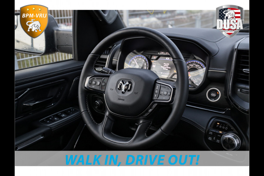 Dodge Ram 1500 | Limited | 5.7 V8 | HEMI | Night Edition | Panorama dak  | Luchtvering | BPM-VRIJ | Bright white Getoonde accessoires zijn verkrijgbaar tegen meerprijs