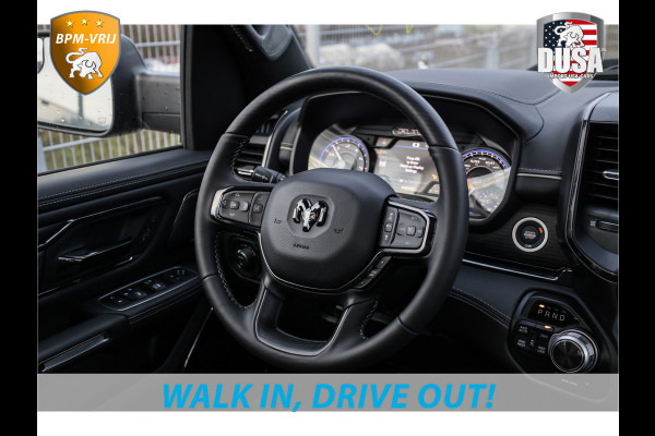 Dodge Ram 1500 | Limited | 5.7 V8 | HEMI | Night Edition | Panorama dak  | Luchtvering | BPM-VRIJ | Bright white Getoonde accessoires zijn verkrijgbaar tegen meerprijs