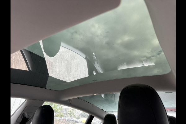 Tesla Model 3 Standard RWD Plus 60 kWh | SOH: 91,3% | Camera | Navi | Stoel Verwarming | Volledig Leder | Pano |