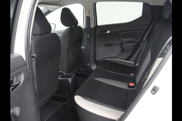 Nissan Micra 0.9 IG-T N-Connecta | Camera | Cruise control | Climate control | Parkeerhulp | Navigatie | Bluetooth | 16" velgen | Getint glas | Origineel NL