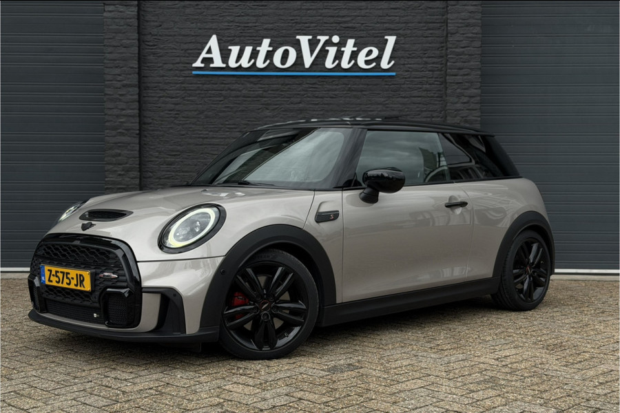 MINI 3-deurs 2.0 Cooper S | JCW-Pakket | Full Option | Pano | Verlaagd | JCW Pro-Uitlaat | PPF