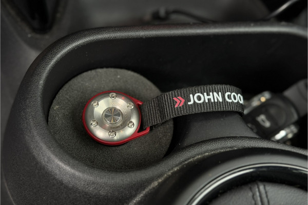 MINI 3-deurs 2.0 Cooper S | JCW-Pakket | Full Option | Pano | Verlaagd | JCW Pro-Uitlaat | PPF