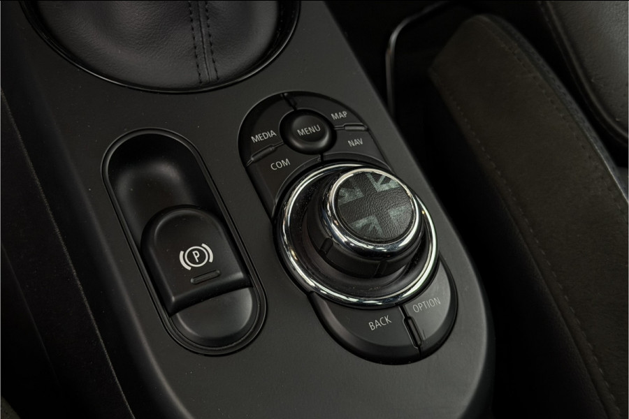 MINI 3-deurs 2.0 Cooper S | JCW-Pakket | Full Option | Pano | Verlaagd | JCW Pro-Uitlaat | PPF
