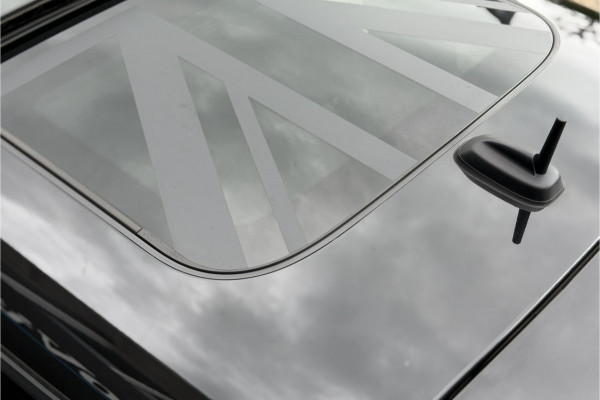 MINI 3-deurs 2.0 Cooper S | JCW-Pakket | Full Option | Pano | Verlaagd | JCW Pro-Uitlaat | PPF