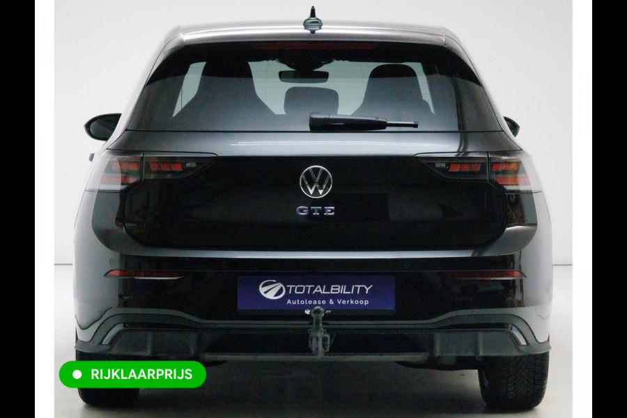 Volkswagen Golf 1.5 eHybrid GTE Black 272 PK automaat | IQ Led | Elec. trekhaak | Headup | Stoel- & stuurverw. | PDC V + A, Camera, App. connect, Navigatie, 131 KM actieradius (WLTP)