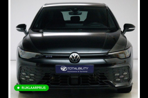 Volkswagen Golf 1.5 eHybrid GTE Black 272 PK automaat | IQ Led | Elec. trekhaak | Headup | Stoel- & stuurverw. | PDC V + A, Camera, App. connect, Navigatie, 131 KM actieradius (WLTP)