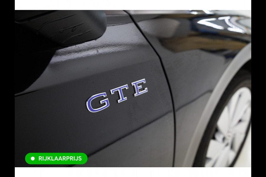 Volkswagen Golf 1.5 eHybrid GTE Black 272 PK automaat | IQ Led | Elec. trekhaak | Headup | Stoel- & stuurverw. | PDC V + A, Camera, App. connect, Navigatie, 131 KM actieradius (WLTP)