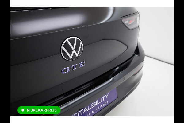 Volkswagen Golf 1.5 eHybrid GTE Black 272 PK automaat | IQ Led | Elec. trekhaak | Headup | Stoel- & stuurverw. | PDC V + A, Camera, App. connect, Navigatie, 131 KM actieradius (WLTP)