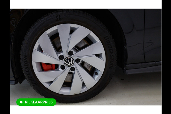 Volkswagen Golf 1.5 eHybrid GTE Black 272 PK automaat | IQ Led | Elec. trekhaak | Headup | Stoel- & stuurverw. | PDC V + A, Camera, App. connect, Navigatie, 131 KM actieradius (WLTP)