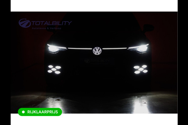 Volkswagen Golf 1.5 eHybrid GTE Black 272 PK automaat | IQ Led | Elec. trekhaak | Headup | Stoel- & stuurverw. | PDC V + A, Camera, App. connect, Navigatie, 131 KM actieradius (WLTP)