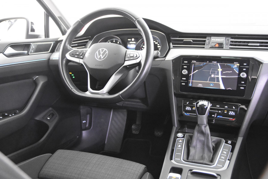 Volkswagen Passat Variant 1.5 TSI *1ste Eigenaar*Panoramadak*Trekhaak*Navigatie*