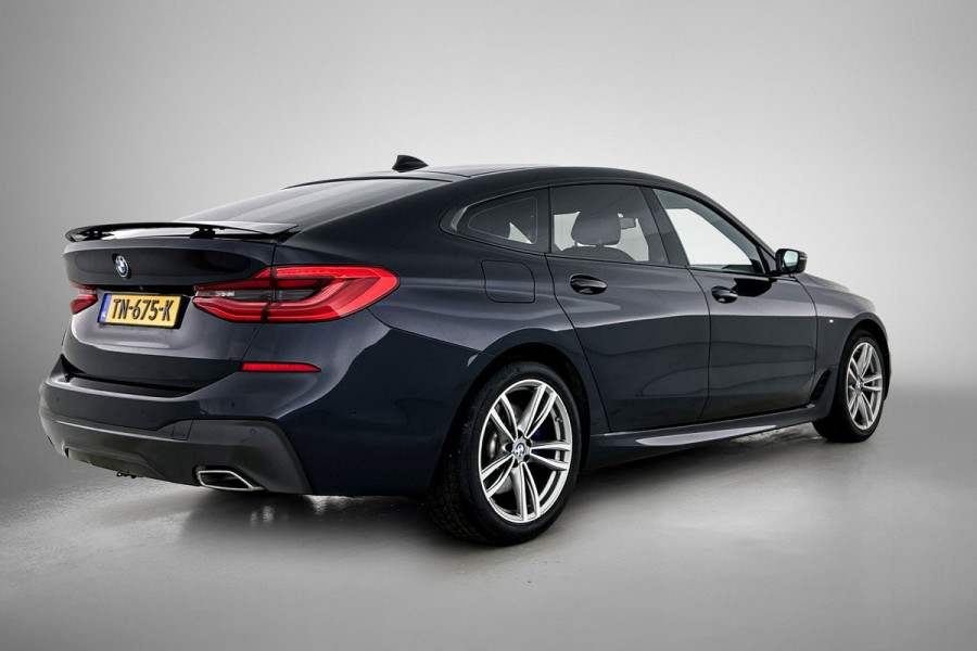 BMW 6 Serie Gran Turismo 630i High Executive M-SPORT (NL-auto, Dealer OnderH, Camera, Navi Pro, PDC V+A, StoelV, Etc)