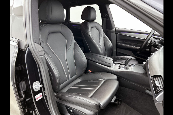 BMW 6 Serie Gran Turismo 630i High Executive M-SPORT (NL-auto, Dealer OnderH, Camera, Navi Pro, PDC V+A, StoelV, Etc)