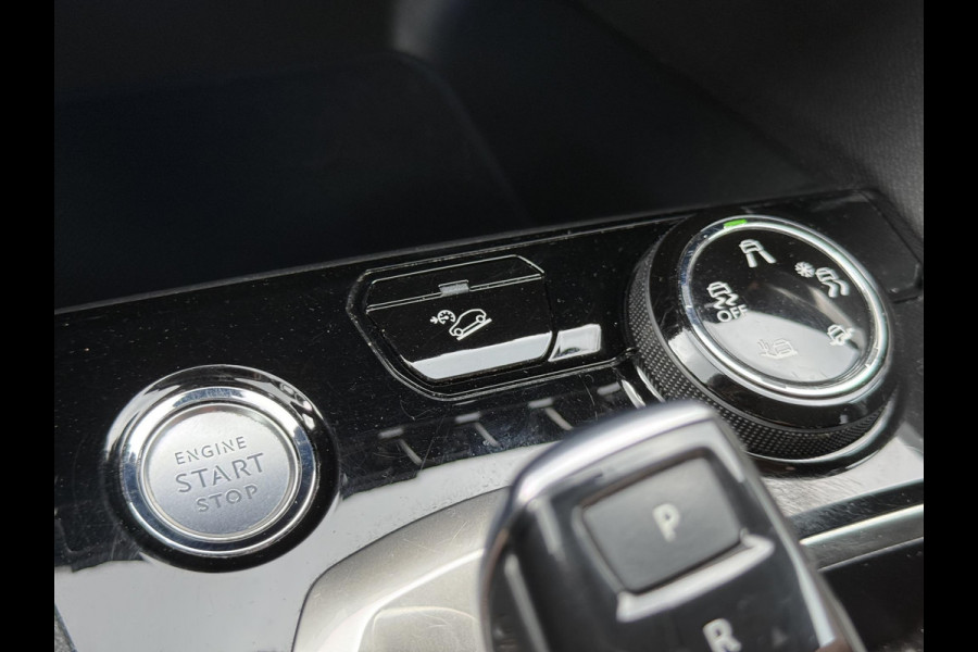 Peugeot 3008 1.2 PureTech Crossway 1e Eigenaar|Navi|Camera|Carplay|D-riem vv in 2024|Clima|Cruise|Stoelverwarming|N.A.P|APK tot 04-2028