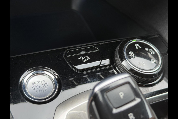 Peugeot 3008 1.2 PureTech Crossway 1e Eigenaar|Navi|Camera|Carplay|D-riem vv in 2024|Clima|Cruise|Stoelverwarming|N.A.P|APK tot 04-2028
