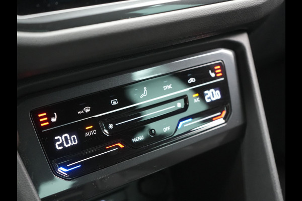 Volkswagen Tiguan 1.4 TSI eHybrid Active PHEV 245pk Dealer O.H. | Trekhaak Af Fabriek | Adaptive Cruise | Head Up | IQ Light | Keyless | Blis | Sportstoelen & Stuur Verwarmd | Sfeerverlichting | Apple Carplay | Navigate | DAB | 19"L.M | Plug In Hybrid |