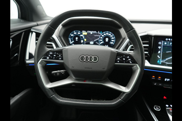 Audi Q4 e-tron 45 S Line 82 kWh 286pk Dealer O.H. | Trekhaak Af Fabriek | Panodak | Adaptive Cruise | Warmtepomp | Camera | Sonos Audio | Sportstoelen Verwarmd | Keyless | Blis | Apple Carplay | Navigatie | DAB |