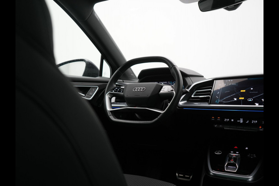 Audi Q4 e-tron 45 S Line 82 kWh 286pk Dealer O.H. | Trekhaak Af Fabriek | Panodak | Adaptive Cruise | Warmtepomp | Camera | Sonos Audio | Sportstoelen Verwarmd | Keyless | Blis | Apple Carplay | Navigatie | DAB |