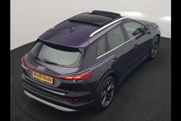 Audi Q4 e-tron 45 S Line 82 kWh 286pk Dealer O.H. | Trekhaak Af Fabriek | Panodak | Adaptive Cruise | Warmtepomp | Camera | Sonos Audio | Sportstoelen Verwarmd | Keyless | Blis | Apple Carplay | Navigatie | DAB |