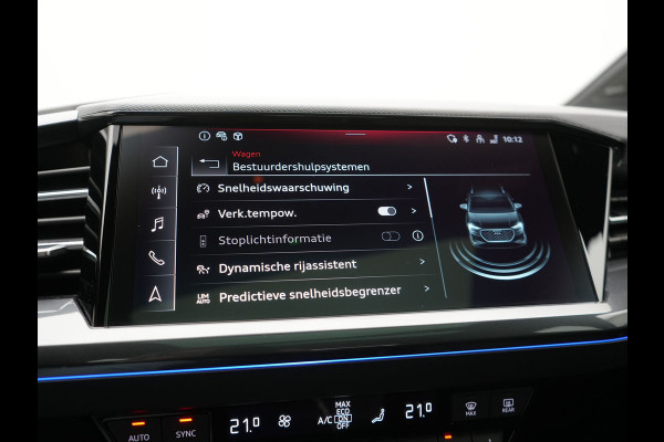 Audi Q4 e-tron 45 S Line 82 kWh 286pk Dealer O.H. | Trekhaak Af Fabriek | Panodak | Adaptive Cruise | Warmtepomp | Camera | Sonos Audio | Sportstoelen Verwarmd | Keyless | Blis | Apple Carplay | Navigatie | DAB |