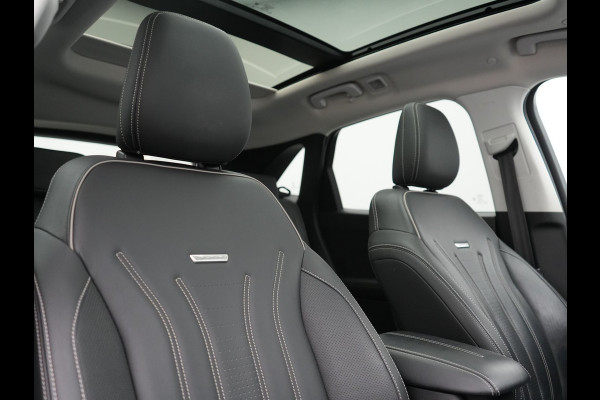 Ford Kuga 2.5 Vignale PHEV 225pk Dealer O.H. | Panodak | Head Up | Camera | Bang & Olufsen | Lederen Sportstoelen Memory & Verwarmd | Stuur Verwarmd | Keyless | Apple Carplay | Navigatie | DAB | Plug In Hybrid |