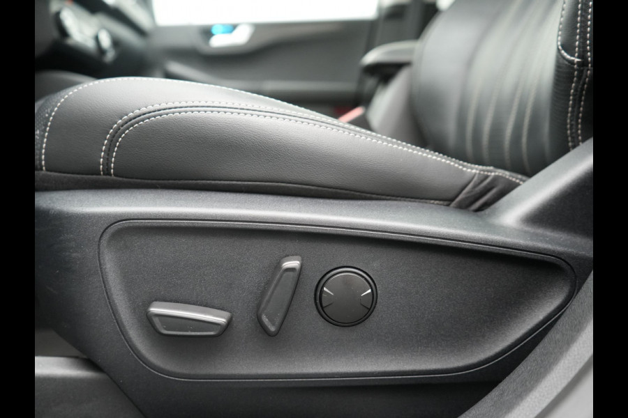 Ford Kuga 2.5 Vignale PHEV 225pk Dealer O.H. | Panodak | Head Up | Camera | Bang & Olufsen | Lederen Sportstoelen Memory & Verwarmd | Stuur Verwarmd | Keyless | Apple Carplay | Navigatie | DAB | Plug In Hybrid |