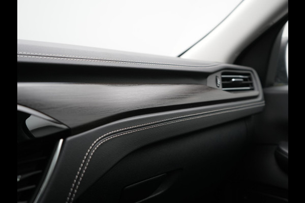 Ford Kuga 2.5 Vignale PHEV 225pk Dealer O.H. | Panodak | Head Up | Camera | Bang & Olufsen | Lederen Sportstoelen Memory & Verwarmd | Stuur Verwarmd | Keyless | Apple Carplay | Navigatie | DAB | Plug In Hybrid |