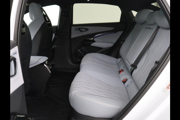 BYD Seal Design RWD 82.5 kWh | SOH 95,6% | Panoramadak | Stoelventilatie | 360 Camera | Leder | Dynaudio | Adaptive cruise | Sfeerverlichting | Elektrische stoelen | Carplay | Full LED | Origineel NL