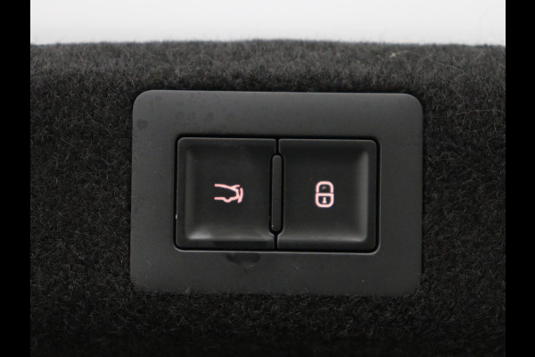 BYD Seal Design RWD 82.5 kWh | SOH 95,6% | Panoramadak | Stoelventilatie | 360 Camera | Leder | Dynaudio | Adaptive cruise | Sfeerverlichting | Elektrische stoelen | Carplay | Full LED | Origineel NL