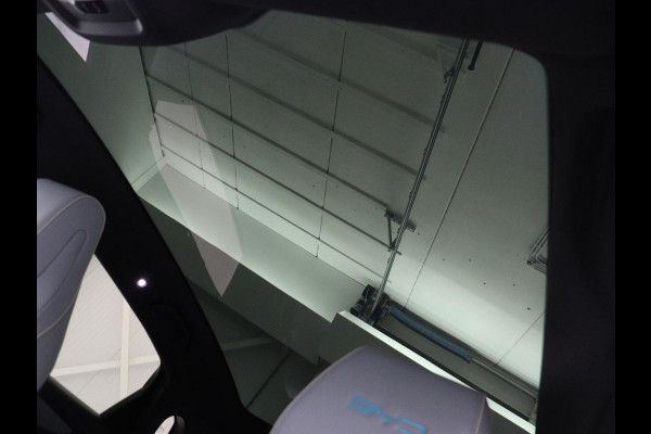 BYD Seal Design RWD 82.5 kWh | SOH 95,6% | Panoramadak | Stoelventilatie | 360 Camera | Leder | Dynaudio | Adaptive cruise | Sfeerverlichting | Elektrische stoelen | Carplay | Full LED | Origineel NL
