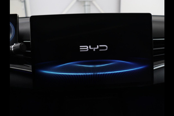 BYD Seal Design RWD 82.5 kWh | SOH 95,6% | Panoramadak | Stoelventilatie | 360 Camera | Leder | Dynaudio | Adaptive cruise | Sfeerverlichting | Elektrische stoelen | Carplay | Full LED | Origineel NL