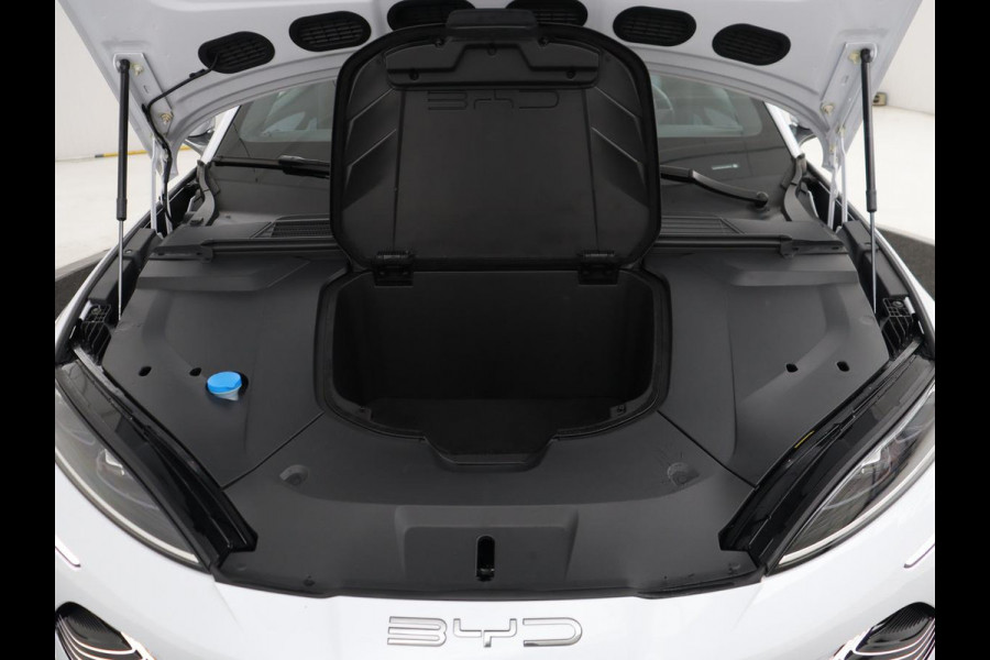 BYD Seal Design RWD 82.5 kWh | SOH 95,6% | Panoramadak | Stoelventilatie | 360 Camera | Leder | Dynaudio | Adaptive cruise | Sfeerverlichting | Elektrische stoelen | Carplay | Full LED | Origineel NL
