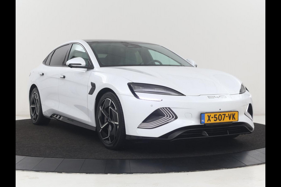 BYD Seal Design RWD 82.5 kWh | SOH 95,6% | Panoramadak | Stoelventilatie | 360 Camera | Leder | Dynaudio | Adaptive cruise | Sfeerverlichting | Elektrische stoelen | Carplay | Full LED | Origineel NL