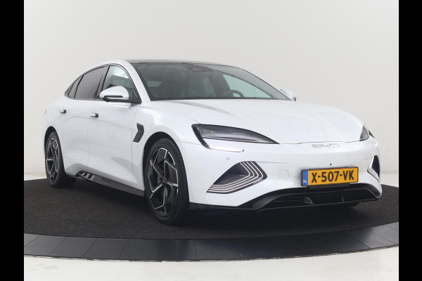 BYD Seal Design RWD 82.5 kWh | SOH 95,6% | Panoramadak | Stoelventilatie | 360 Camera | Leder | Dynaudio | Adaptive cruise | Sfeerverlichting | Elektrische stoelen | Carplay | Full LED | Origineel NL