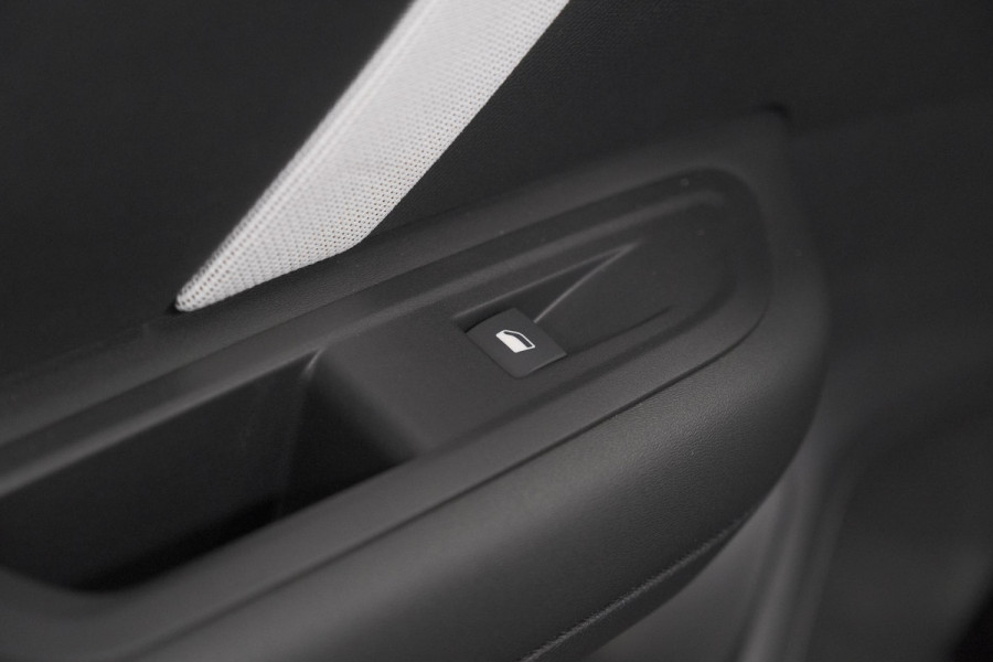 Citroën C4 1.2 Hybrid 145pk Max | 360 Camera | Adaptieve Cruise Control | Navigatie | Apple Carplay