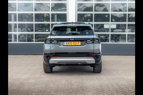 Jeep Compass 1.6 e-Hybrid Plug-In First Edition | Adapt. Cruise | Camera | Carplay | 20" | Elektr. A-Klep | Navi | Winter Pack | Schuif/Kanteldak | Premium Pack | Conv. Pack