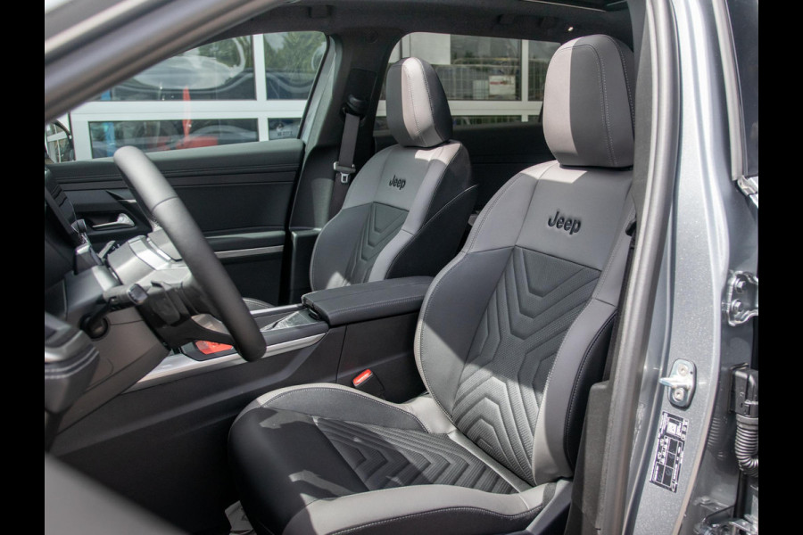 Jeep Compass 1.6 e-Hybrid Plug-In First Edition | Adapt. Cruise | Camera | Carplay | 20" | Elektr. A-Klep | Navi | Winter Pack | Schuif/Kanteldak | Premium Pack | Conv. Pack