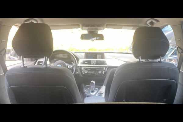 BMW 3 Serie Touring 320i Executive M-sport/ 18"/ HUD/ VCP/ Premium Audio/ Trekhaak