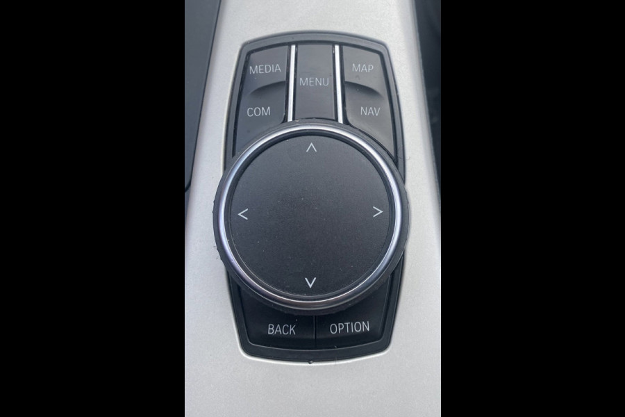 BMW 3 Serie Touring 320i Executive M-sport/ 18"/ HUD/ VCP/ Premium Audio/ Trekhaak
