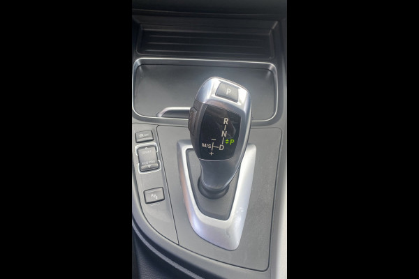 BMW 3 Serie Touring 320i Executive M-sport/ 18"/ HUD/ VCP/ Premium Audio/ Trekhaak